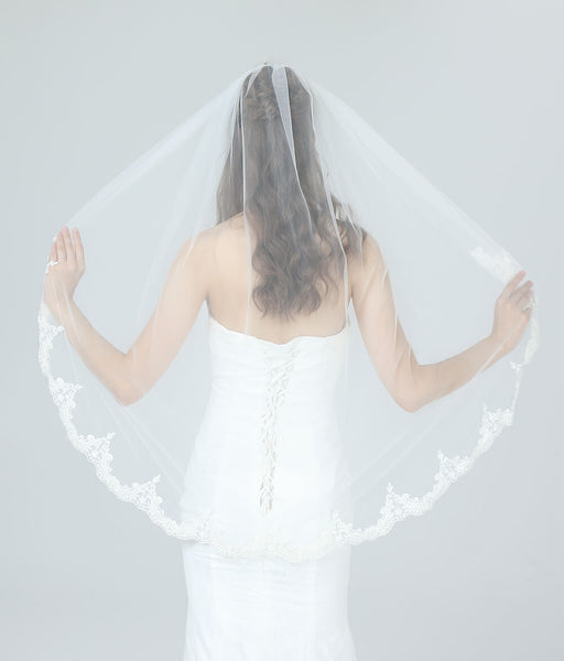  Fingertip Length Mantilla Wedding Veil with Lace Trim, Mid Length  Bridal Veil (40-42'', light ivory) : Handmade Products