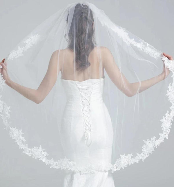 Wedding Bridal Veil with Comb 1 Tier Lace Applique Edge Waltz Length 50"