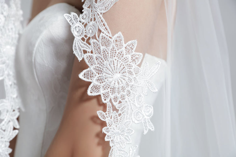 Wedding Bridal Veil with Comb 1 Tier Lace Applique Edge Waltz Length 50"-V70