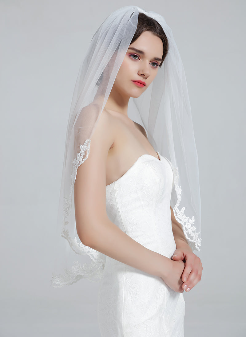 Wedding Bridal Veil with Comb 1 Tier Lace Applique Edge Fingertip Length 36"-V71