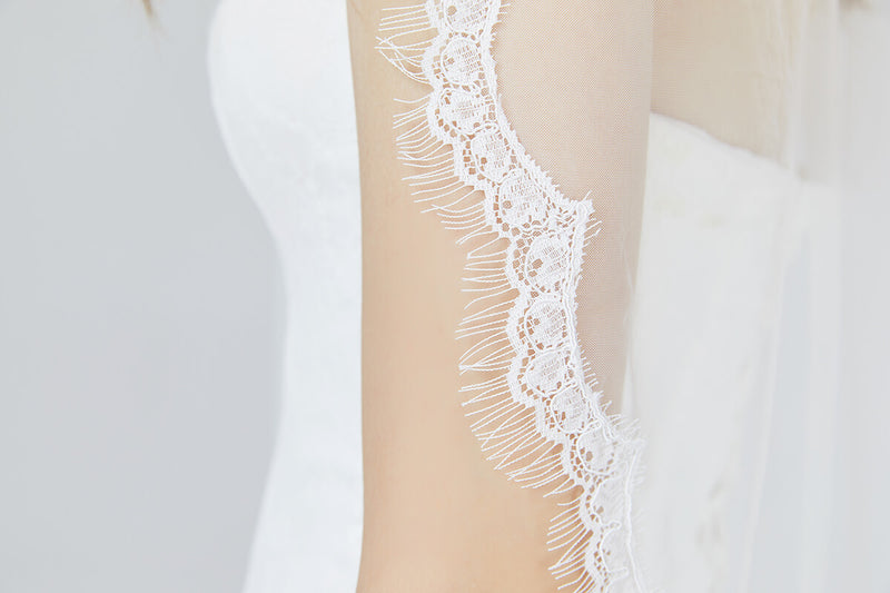 Wedding-Bridal-Mantilla-Veil-Lace-Appliques-1960s-Vintage